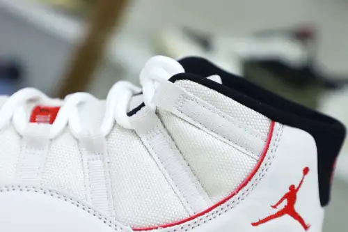 Air Jordan 11 Xi Retro Platinum Tint 