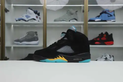 Air Jordan 5 