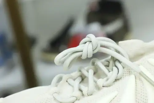 Yeezy 450 Cloud White H68038 