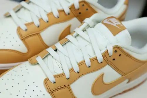 Wmns Dunk Low 