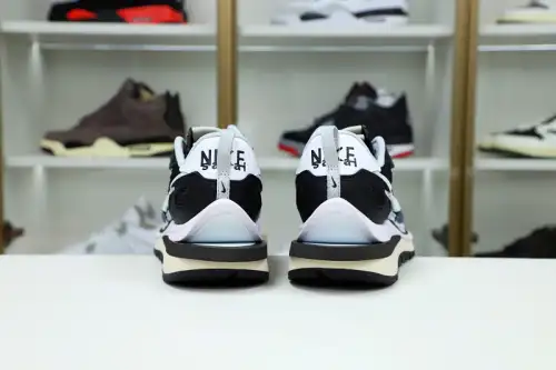 Sacai X Vaporwaffle 