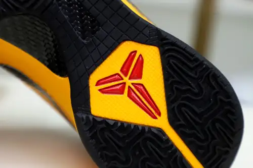Nike Zoom Kobe 5 Bruce Lee 