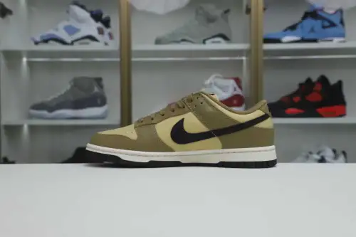 Nike Dunk Low 