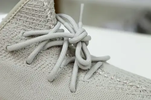 Yeezy Boost 350 V2