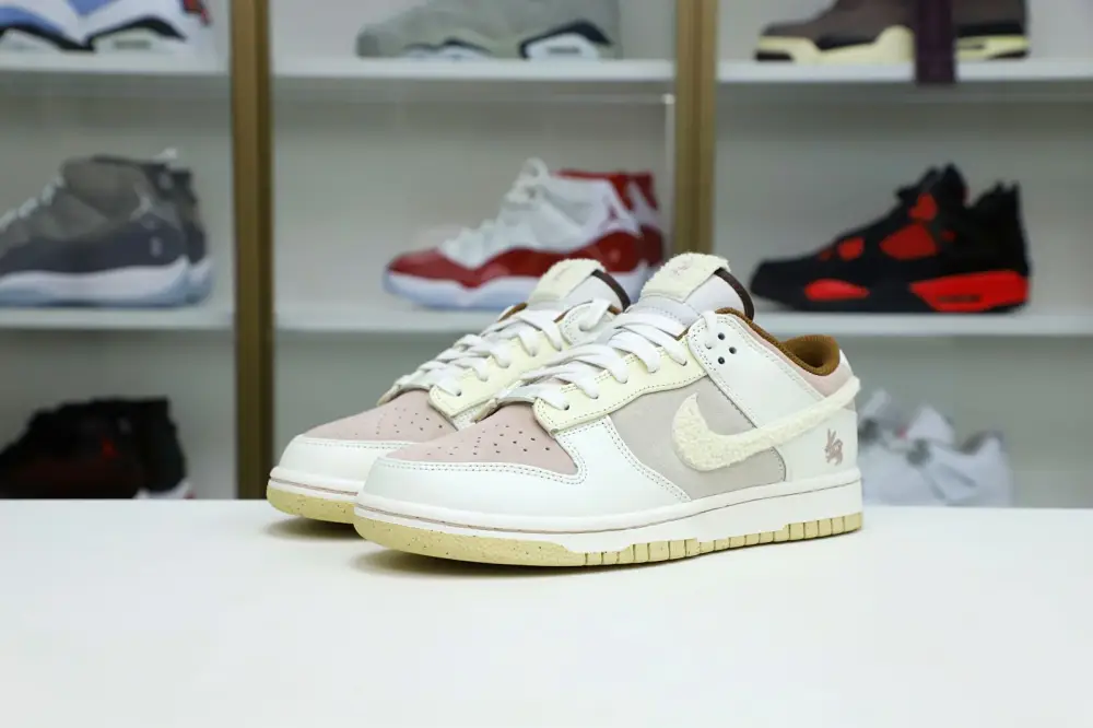Nike Dunk Low 