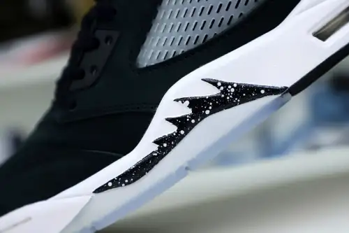 Air Jordan 5 Retro 