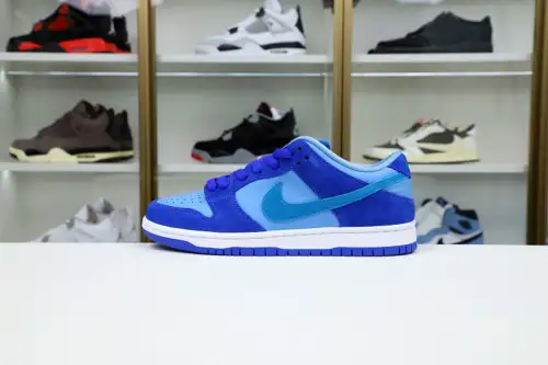 Nike Sb Dunk Low Blue Raspberry 