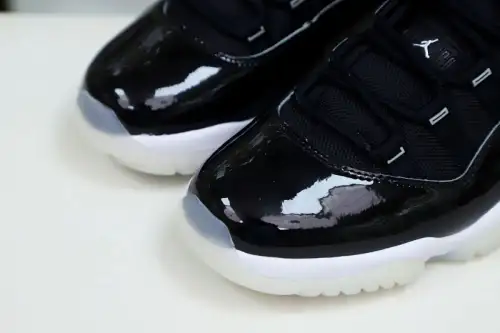 Air Jordan 11 Retro