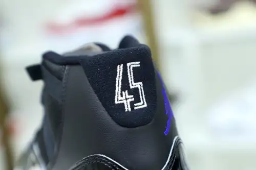 Nike Air Jordan 11 