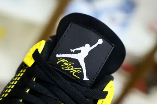 Jordan Air Jordan4 Thunder 2023 