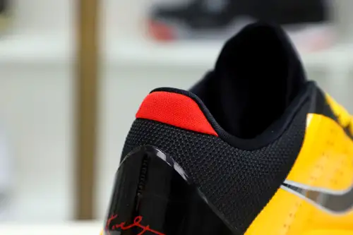 Nike Zoom Kobe 5 Bruce Lee 