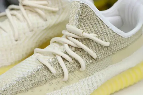 Yeezy Boost 350 V2 