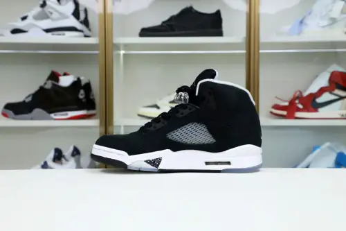 Air Jordan 5 Retro 