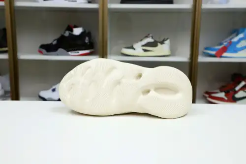 Yeezy Foam Runner 