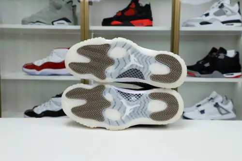 Air Jordan 11 