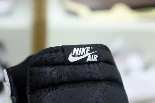 Air Jordan 1 Retro High Og Shadow 2.0 