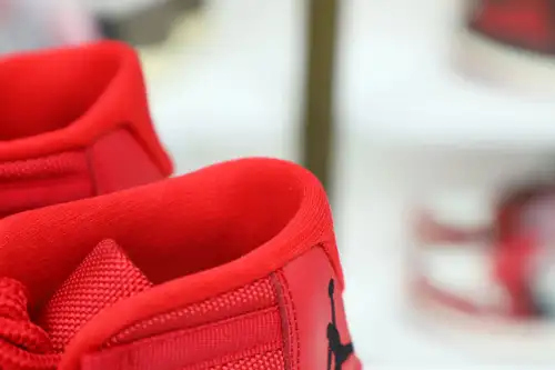 Jordan 11 Retro Win Like 96 378037-623 