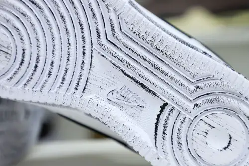 Nike Air Force 1 Low Para- Noise 2.0 