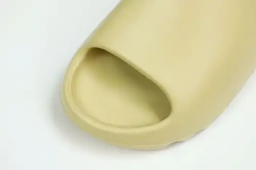 Yeezy Slide 