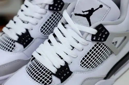 Air Jordan 4 Military Black 