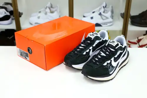 Sacai X Vaporwaffle 