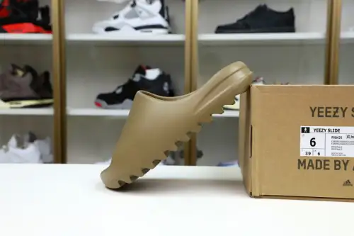 Yeezy Slide Brownfv8425 