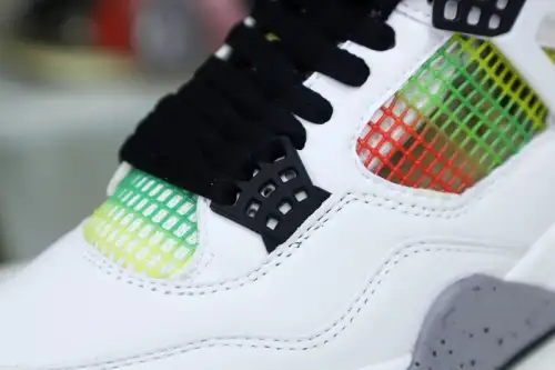 Wmns Air Jordan 4 Retro 