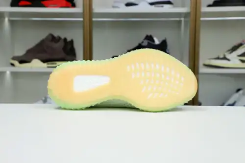 Yeezy Boost 350 V2 