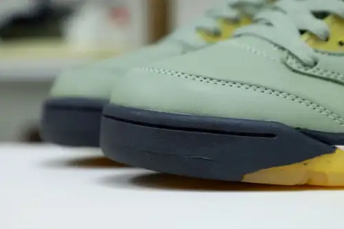 Air Jordan 5 