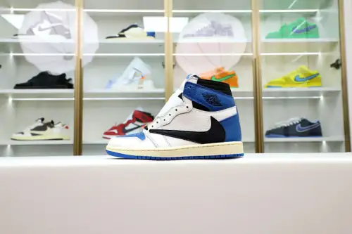 Fragment Design X Travis Scott X Air Jordan 1 Retro High 
