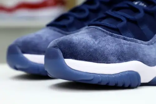 Air Jordan 11 Retro Midnight Navy 