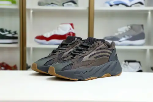 Yeezy Boost 700 V2 
