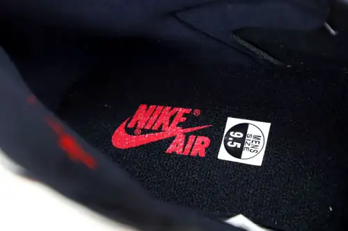 Air Jordan 1 High Og Bred Patent 