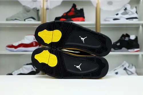 Jordan Air Jordan4 Thunder 2023 