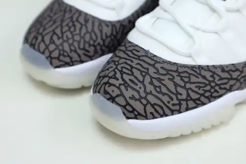 Air Jordan 11 
