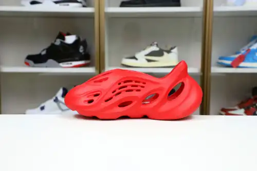 Yeezy Foam Runner 