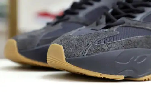 Yeezy Boost 700 