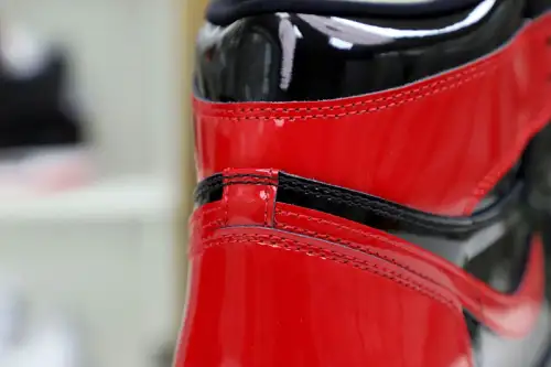 Air Jordan 1 High Og Bred Patent 