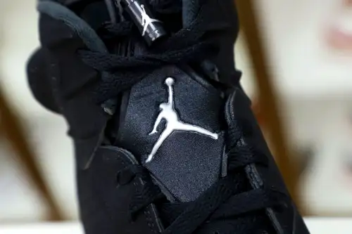 Air Jordan 6 Chrome 
