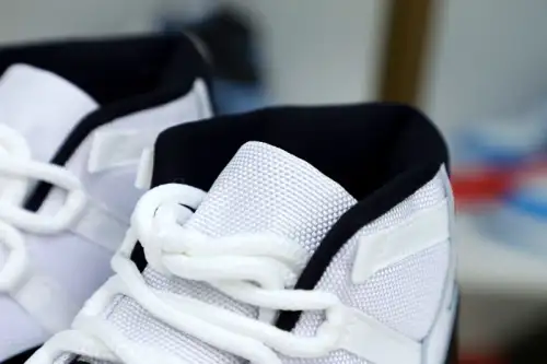 Air Jordan 11 Retro 