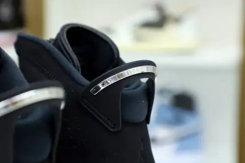 Air Jordan 6 Chrome 