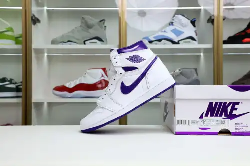 Air Jordan 1 High Og Court Purple 