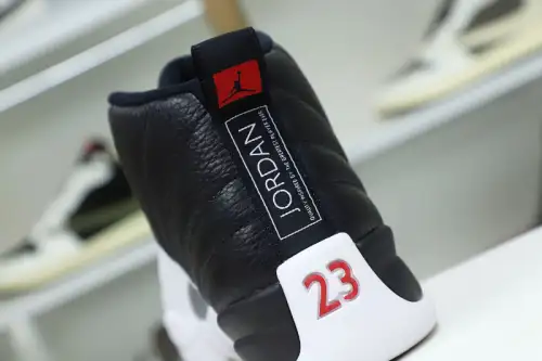 Air Jordan 12 Retro Playoffs 2022 