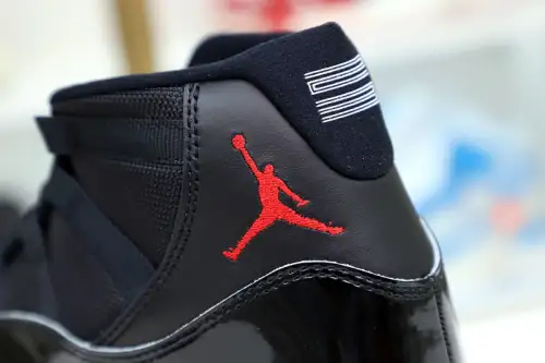 Air Jordan 11 Retro 