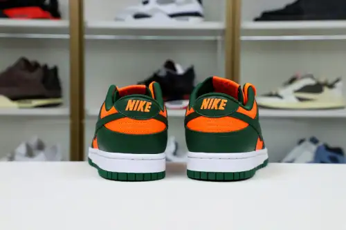 Nike Dunk Retro Minami Hurricanes 