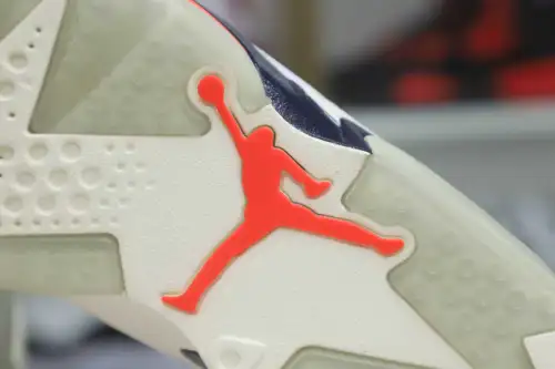 Air Jordan 6 Retro 