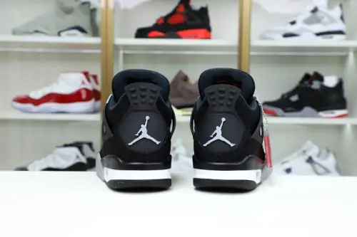 Air Jordan 4 