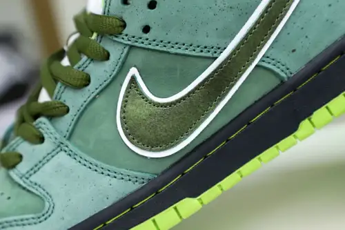 Concepts X Nike Sb Dunk Low Green Lobster 