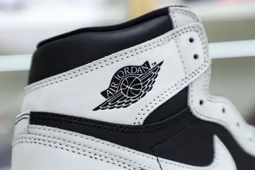 Air Jordan 1 Retro High Og Shadow 2.0 