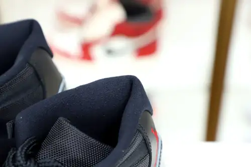 Air Jordan 11 Retro 